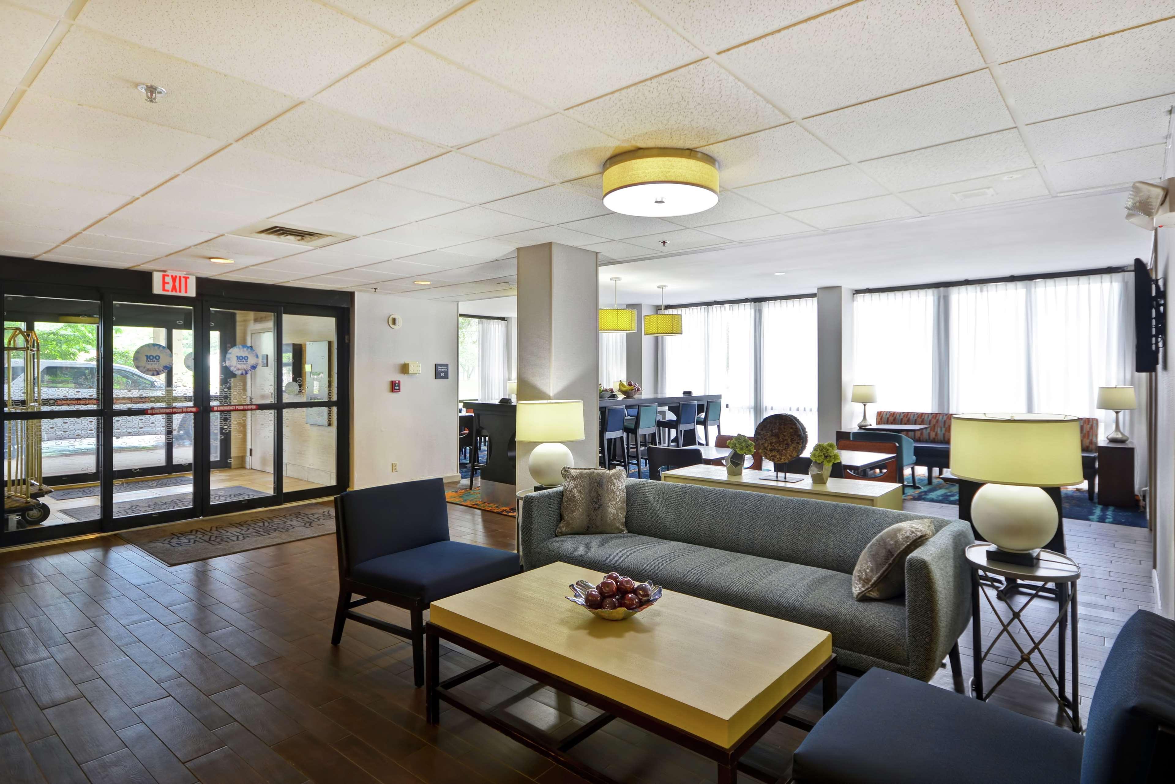 Hampton Inn Detroit Madison Heights South Troy Exteriör bild