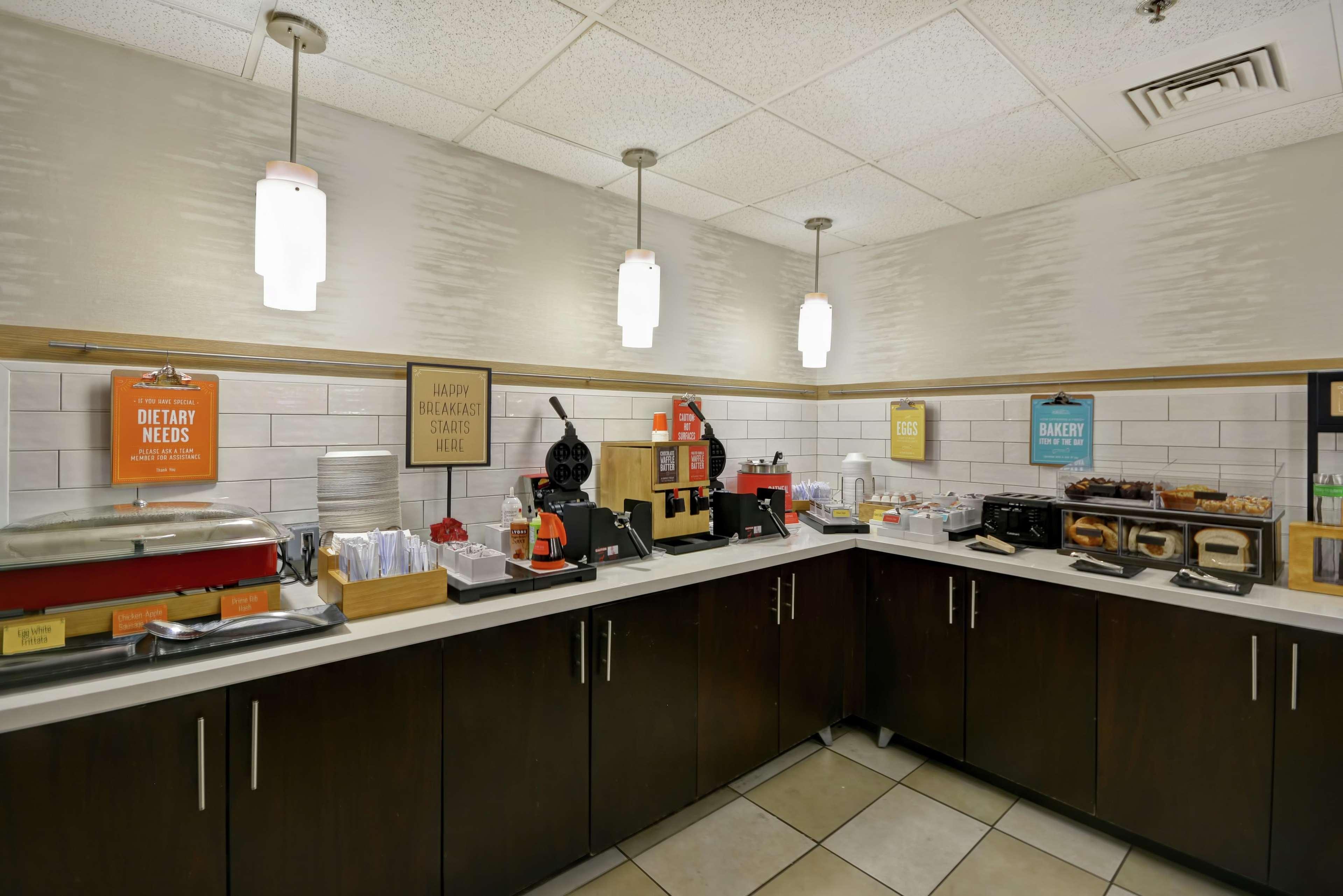 Hampton Inn Detroit Madison Heights South Troy Exteriör bild