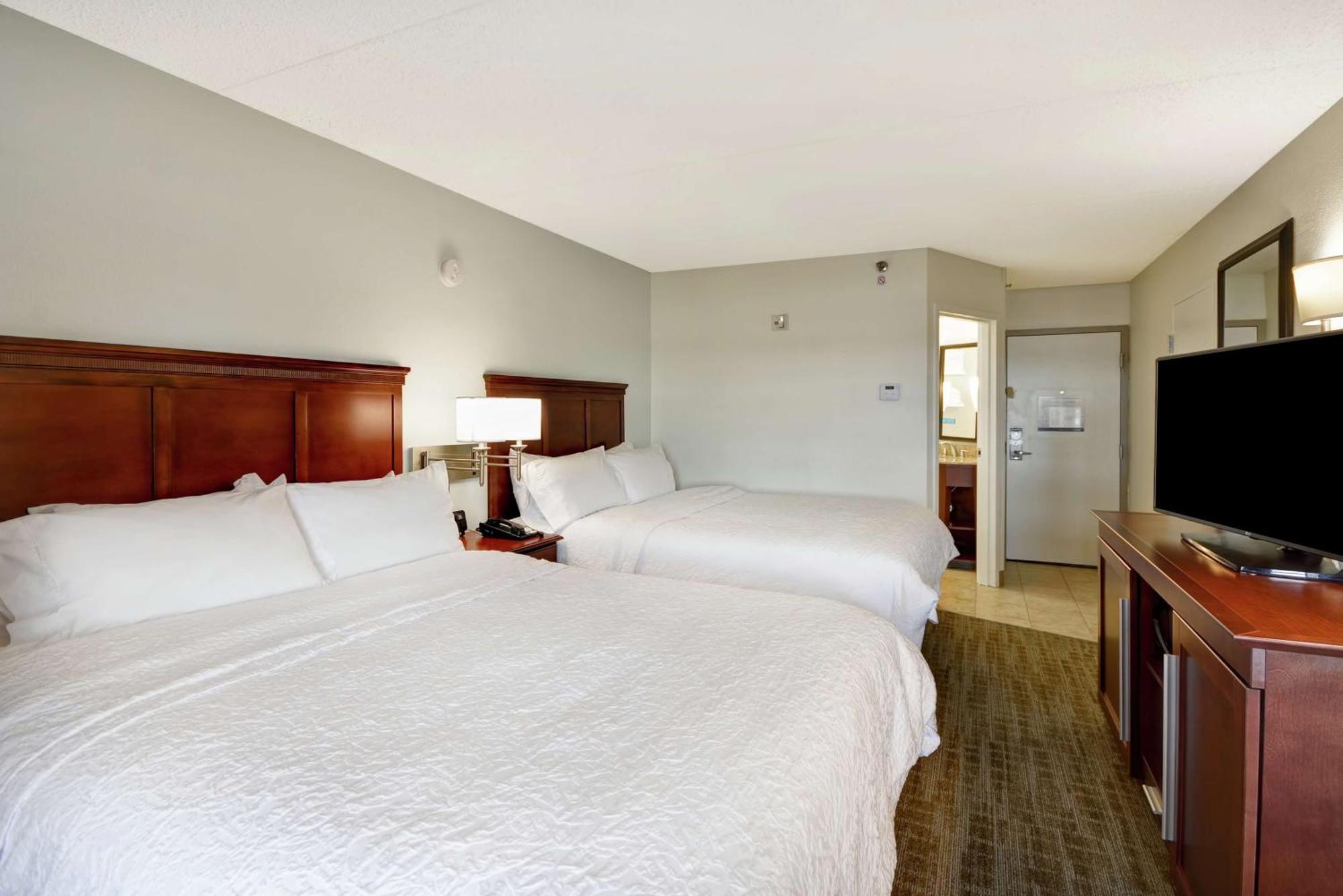 Hampton Inn Detroit Madison Heights South Troy Exteriör bild