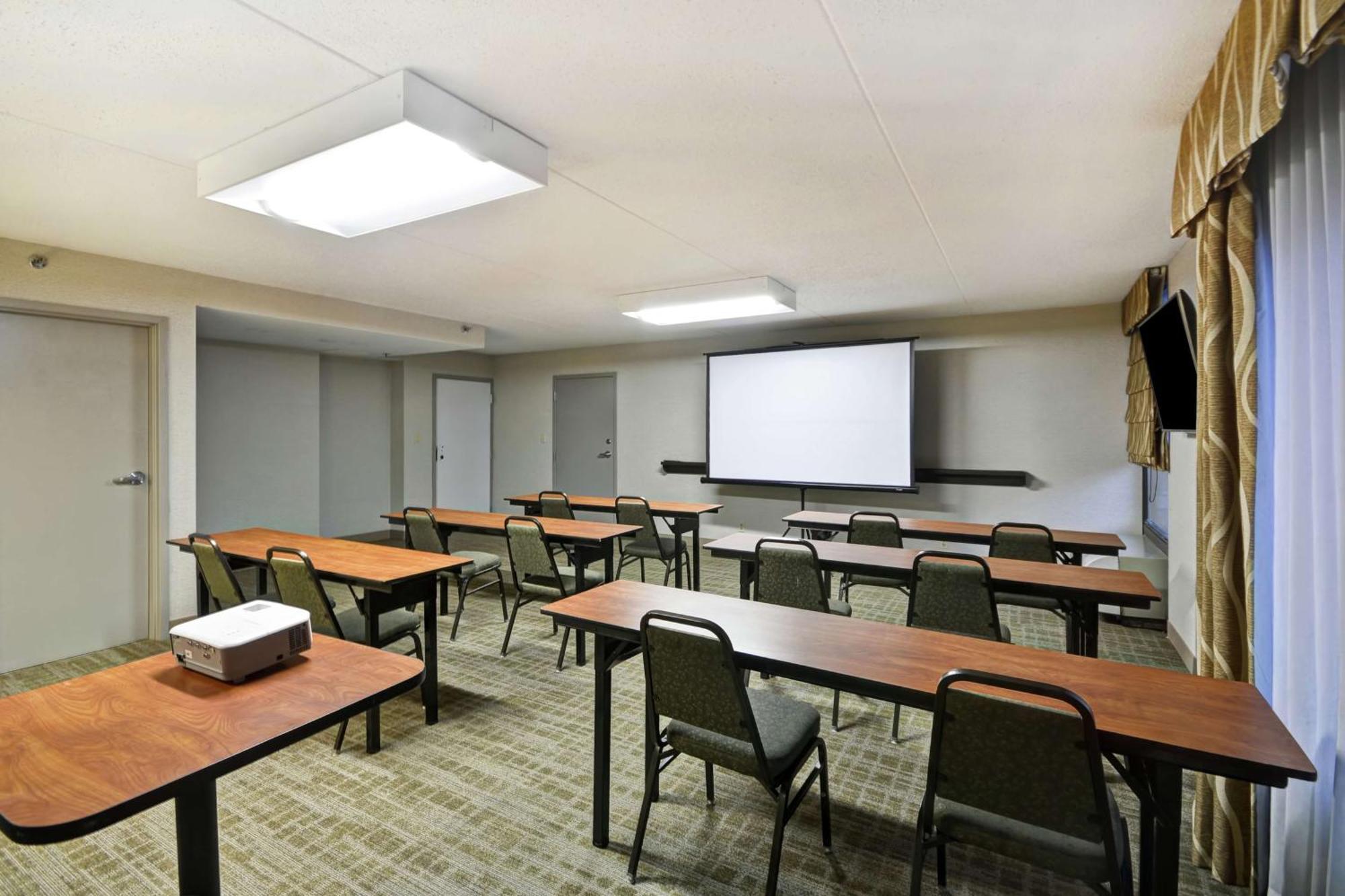 Hampton Inn Detroit Madison Heights South Troy Exteriör bild