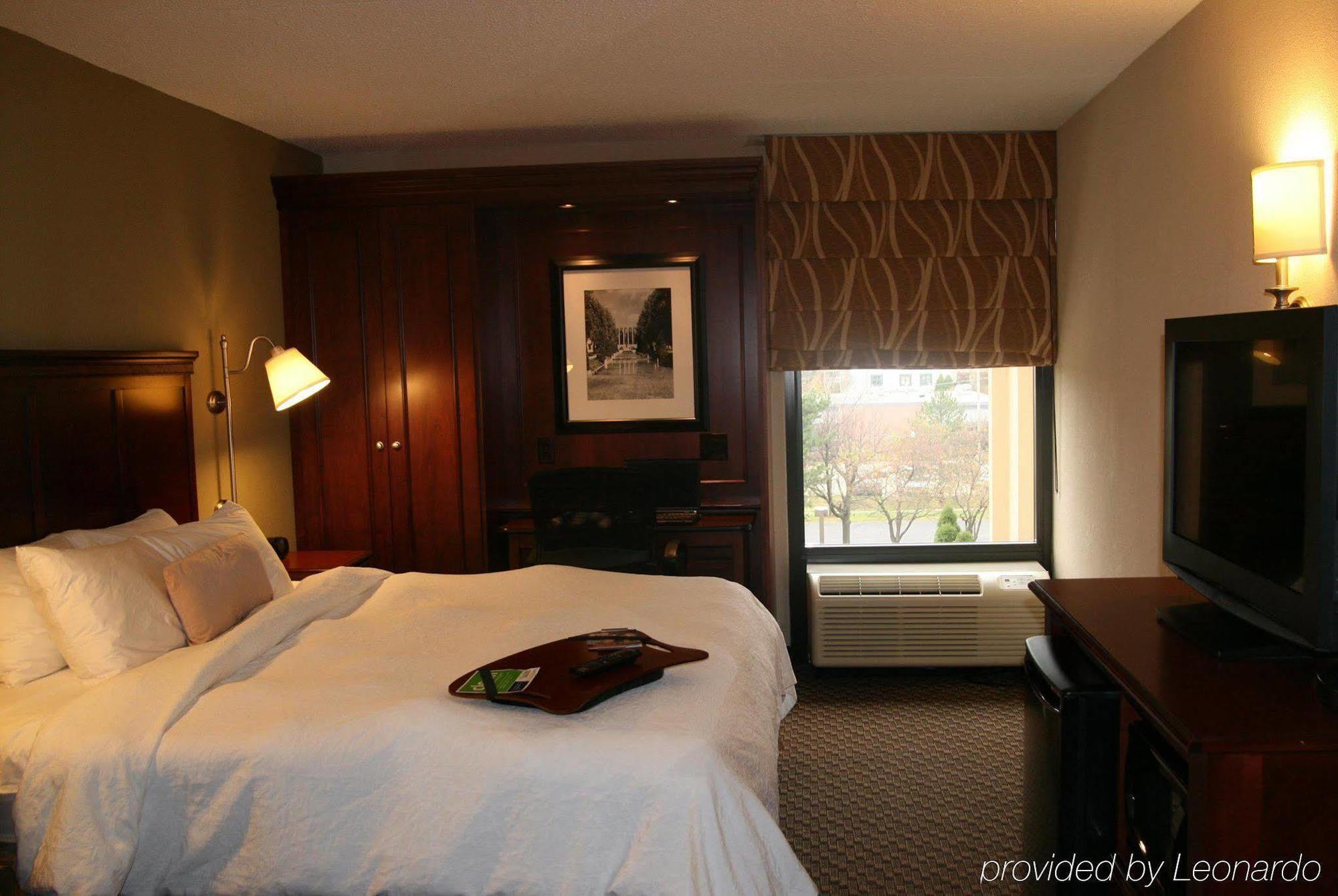 Hampton Inn Detroit Madison Heights South Troy Exteriör bild