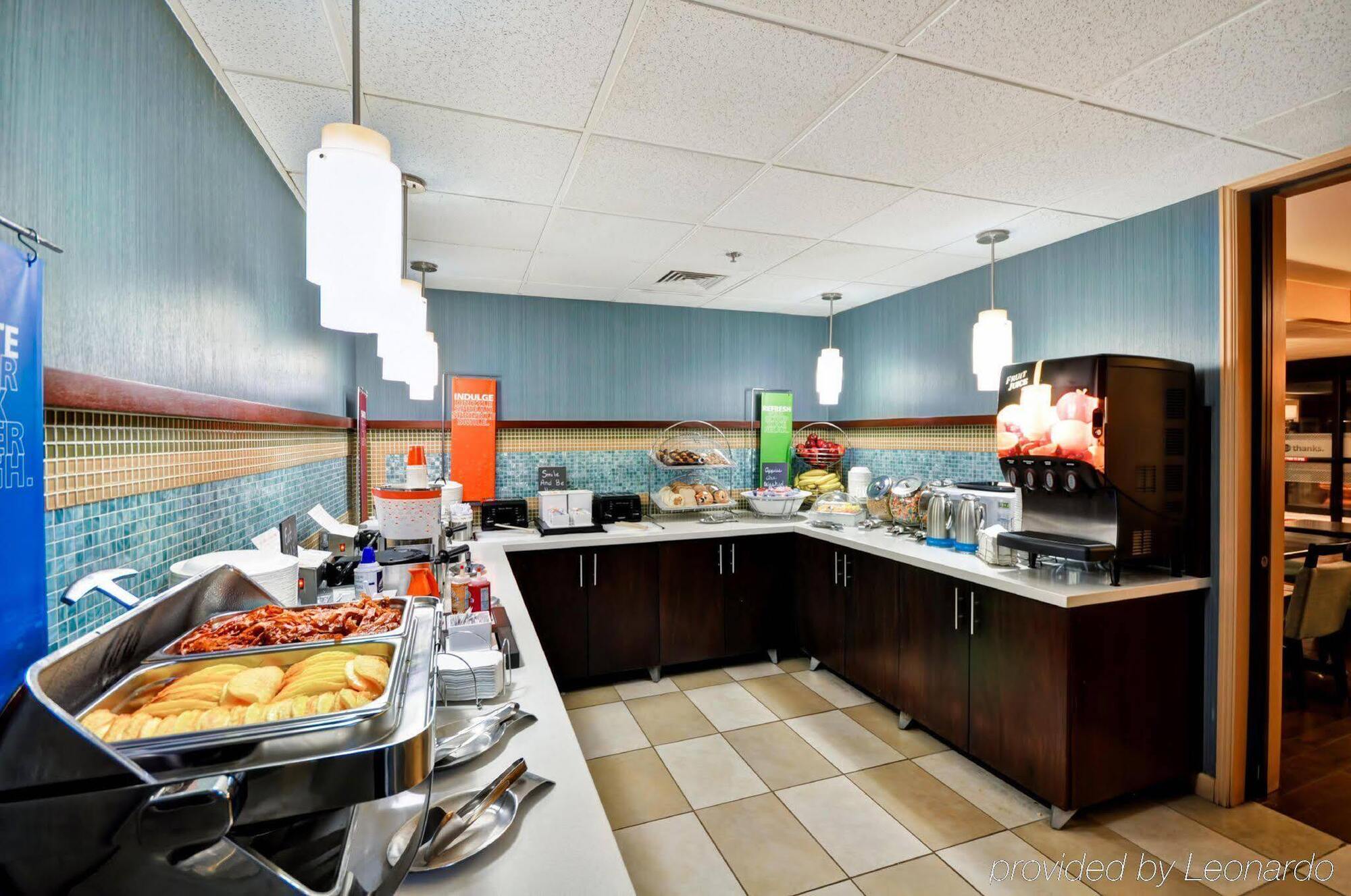 Hampton Inn Detroit Madison Heights South Troy Exteriör bild